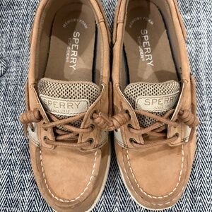 Kids size youth 2 Sperrys